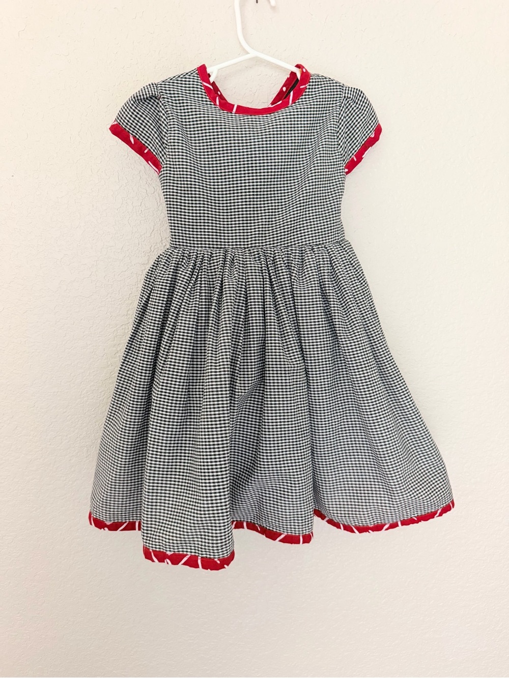Toddler gingham handmade dress with petticoat lining size 3-4yrs